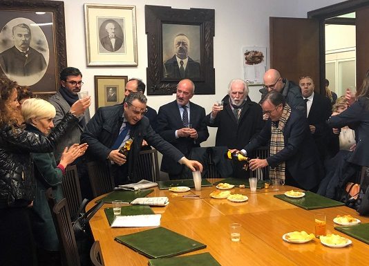 Ci sono tanti modi per rendersi ridicoli: gli avvocati del Consiglio del (dis)Ordine li stanno sperimentando tutti…