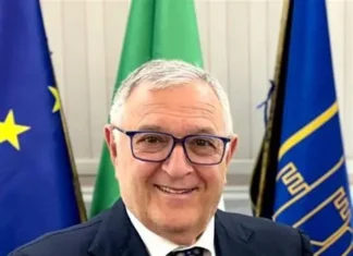 Legge elettorale, le lunghe ombre dei nani – L’Editoriale di Vincenzo D’Anna
